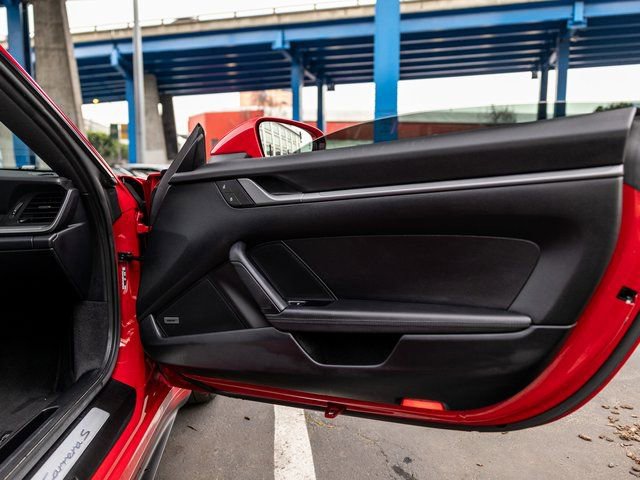 Certified 2024 Porsche 911 Carrera S w/ Sport Package image 36