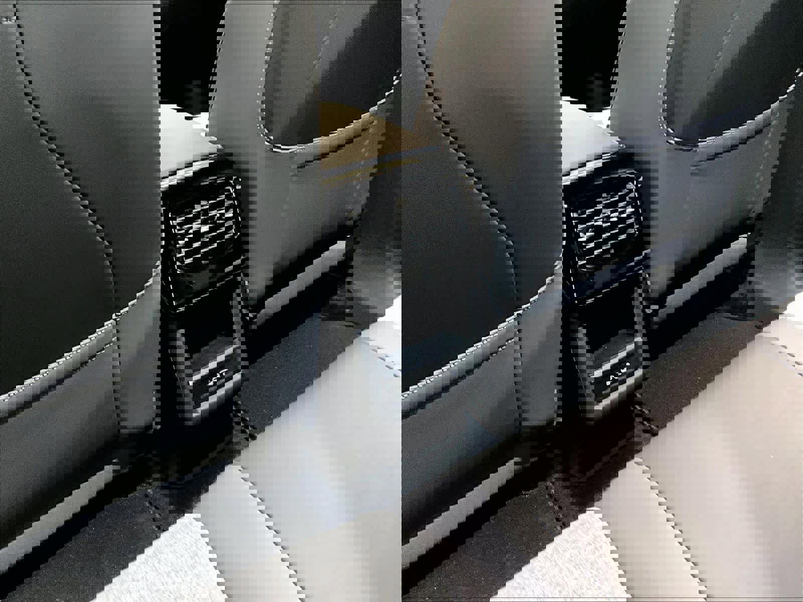 New 2026 Volkswagen ID.4 Pro image 16