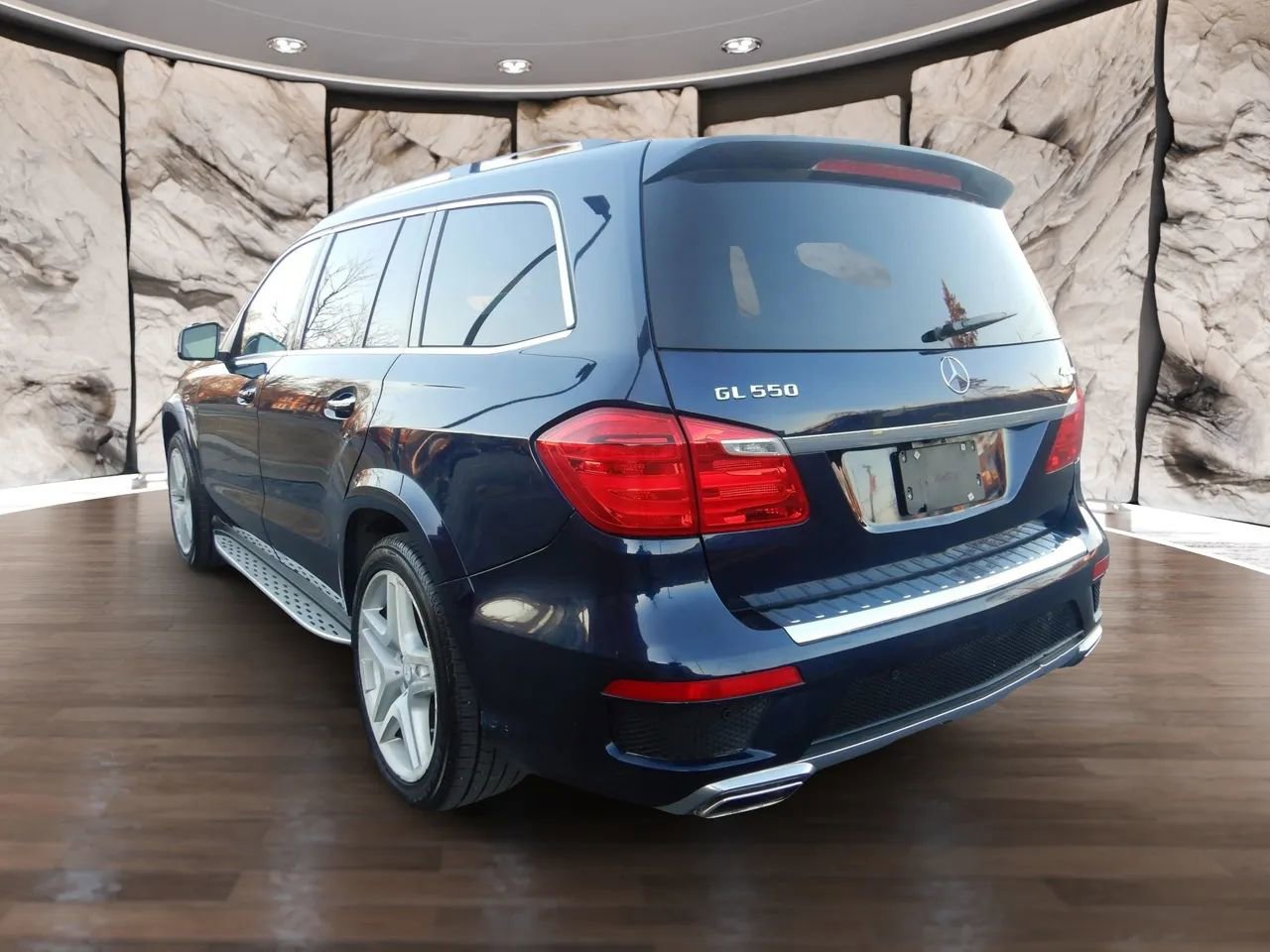 Used 2013 Mercedes-Benz GL 550 4MATIC image 8