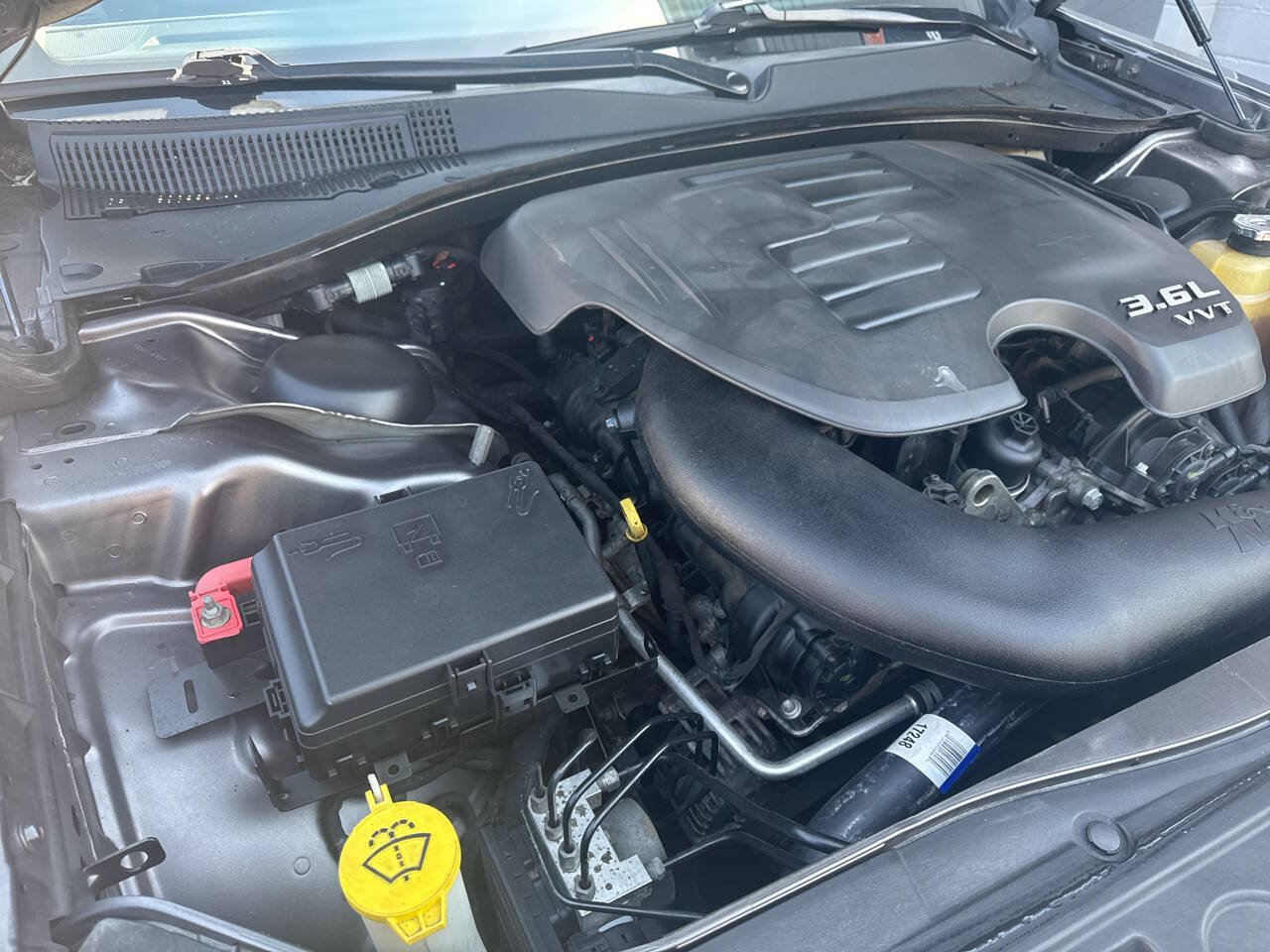 Used 2015 Chrysler 300 Limited RWD image 11