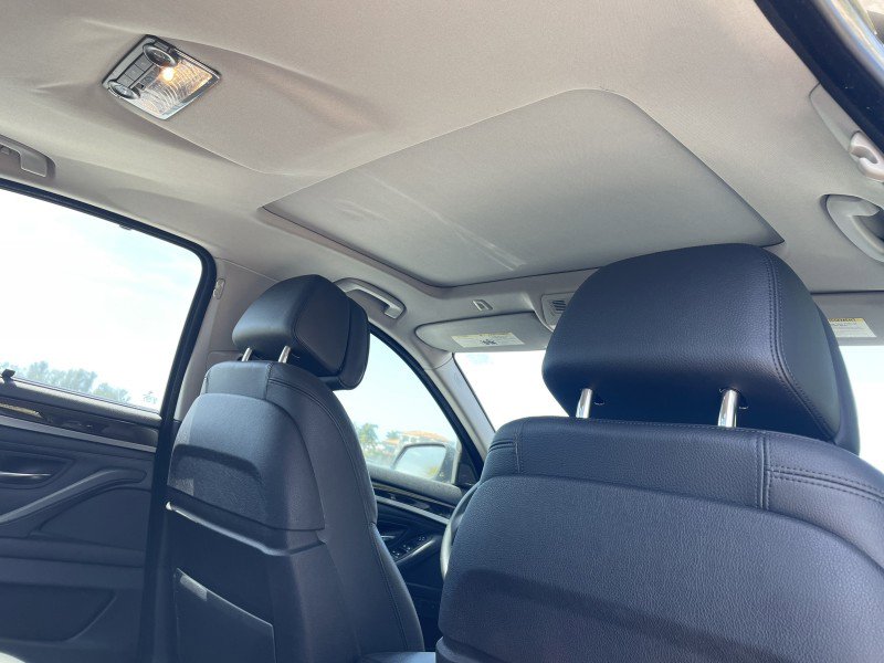 Used 2014 BMW 550i Sedan w/ Executive Package RWD image 9