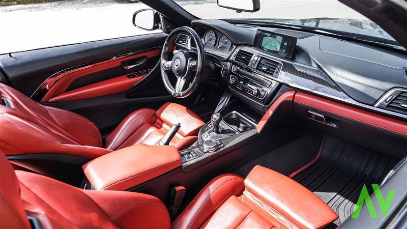 Used 2016 BMW M4 Convertible image 16