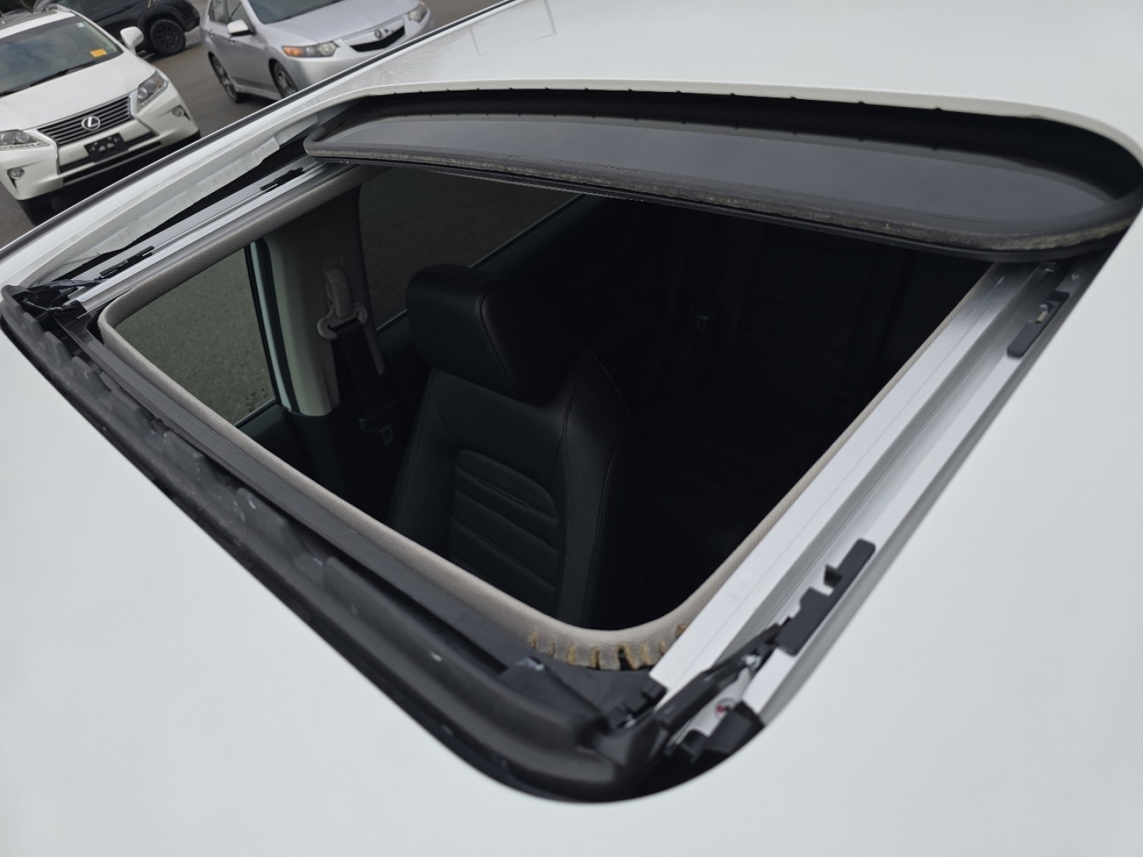 Certified 2024 Honda CR-V EX-L image 4