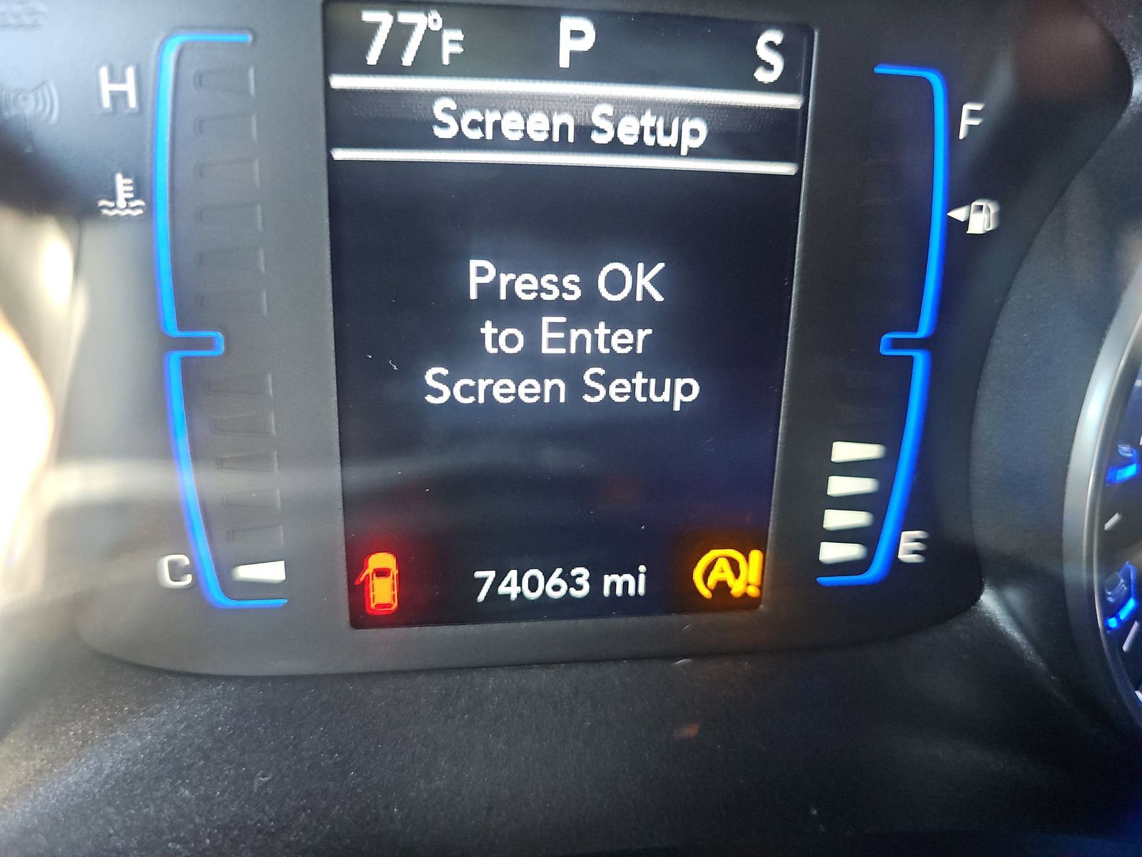 Used 2020 Chrysler Pacifica Touring w/ S Appearance Package FWD image 2