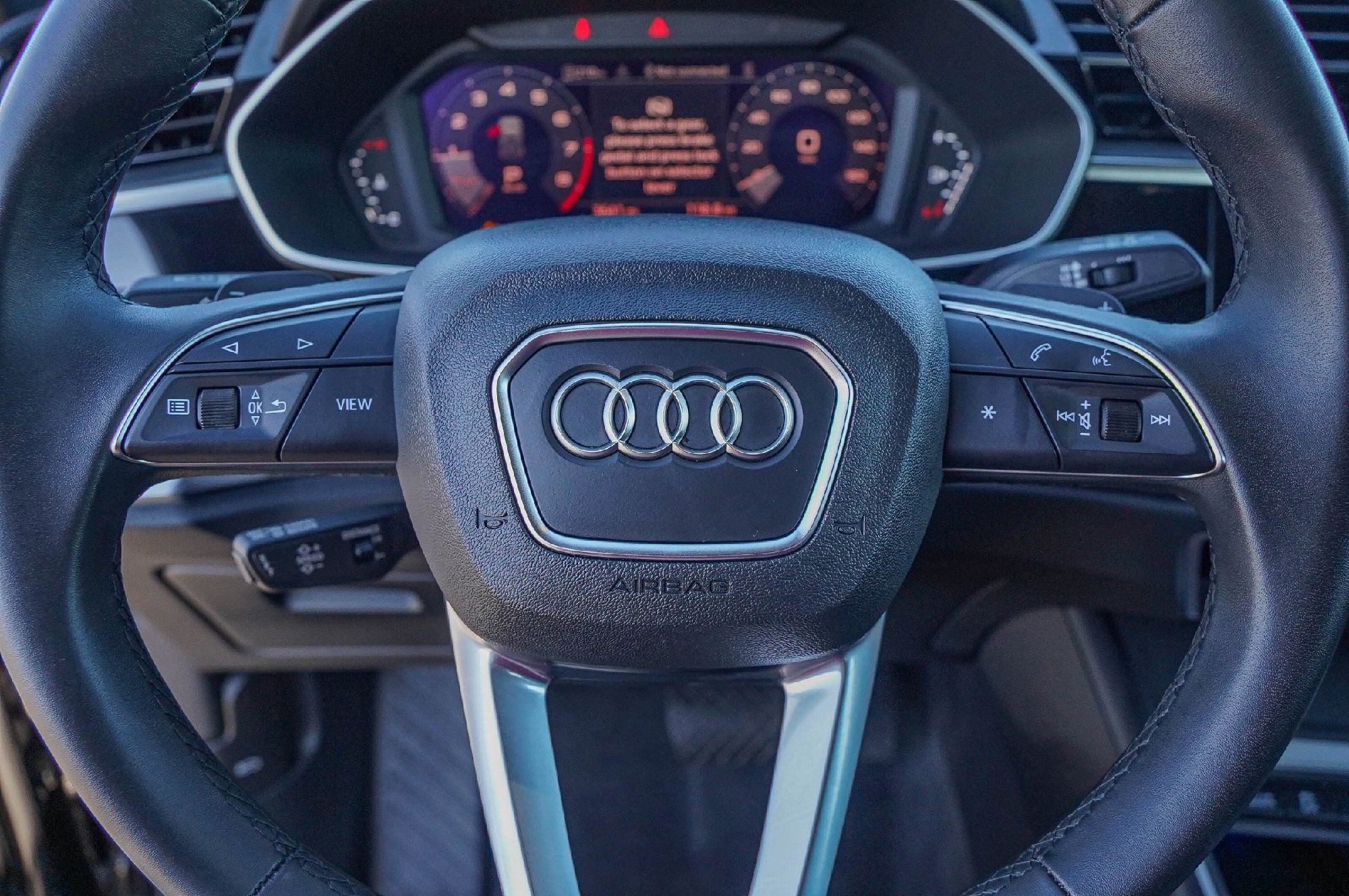 Certified 2025 Audi Q3 2.0T Premium Plus w/ Premium Plus Package image 10