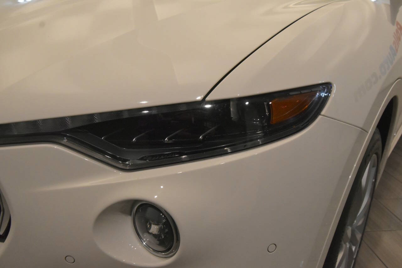 Used 2020 Maserati Levante GranLusso image 9