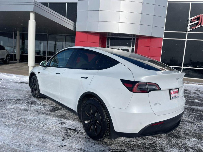 Used 2021 Tesla Model Y Long Range image 4