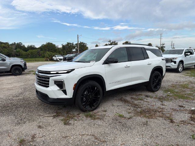 New 2026 Chevrolet Traverse LT FWD image 2