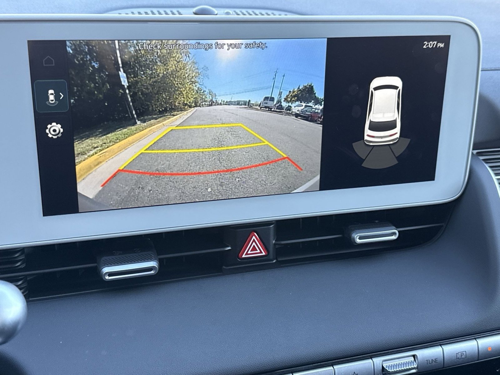 New 2024 Hyundai Ioniq 5 SE image 18