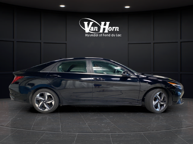 Used 2023 Hyundai Elantra Limited w/ Cargo Package FWD image 8