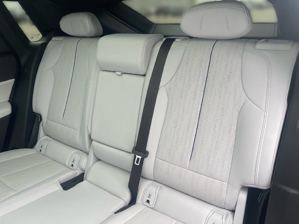 Certified 2024 Cadillac Lyriq Sport w/ LPO, Floor Liner Package AWD/4WD image 27