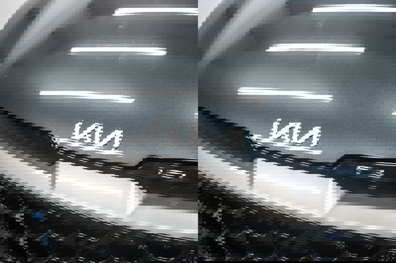 Used 2023 Kia Sportage EX image 8