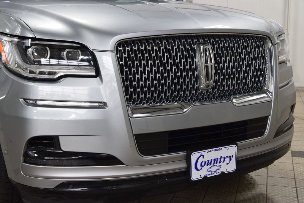 Used 2022 Lincoln Navigator Reserve AWD/4WD image 13