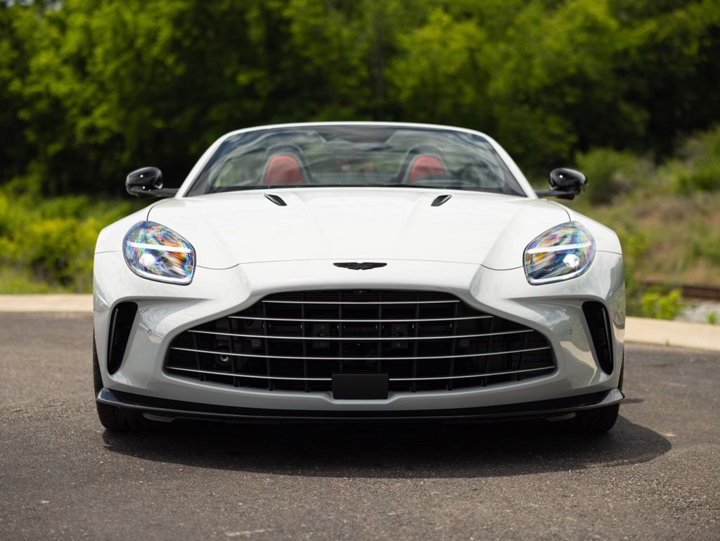New 2026 Aston Martin V8 Vantage S RWD image 10
