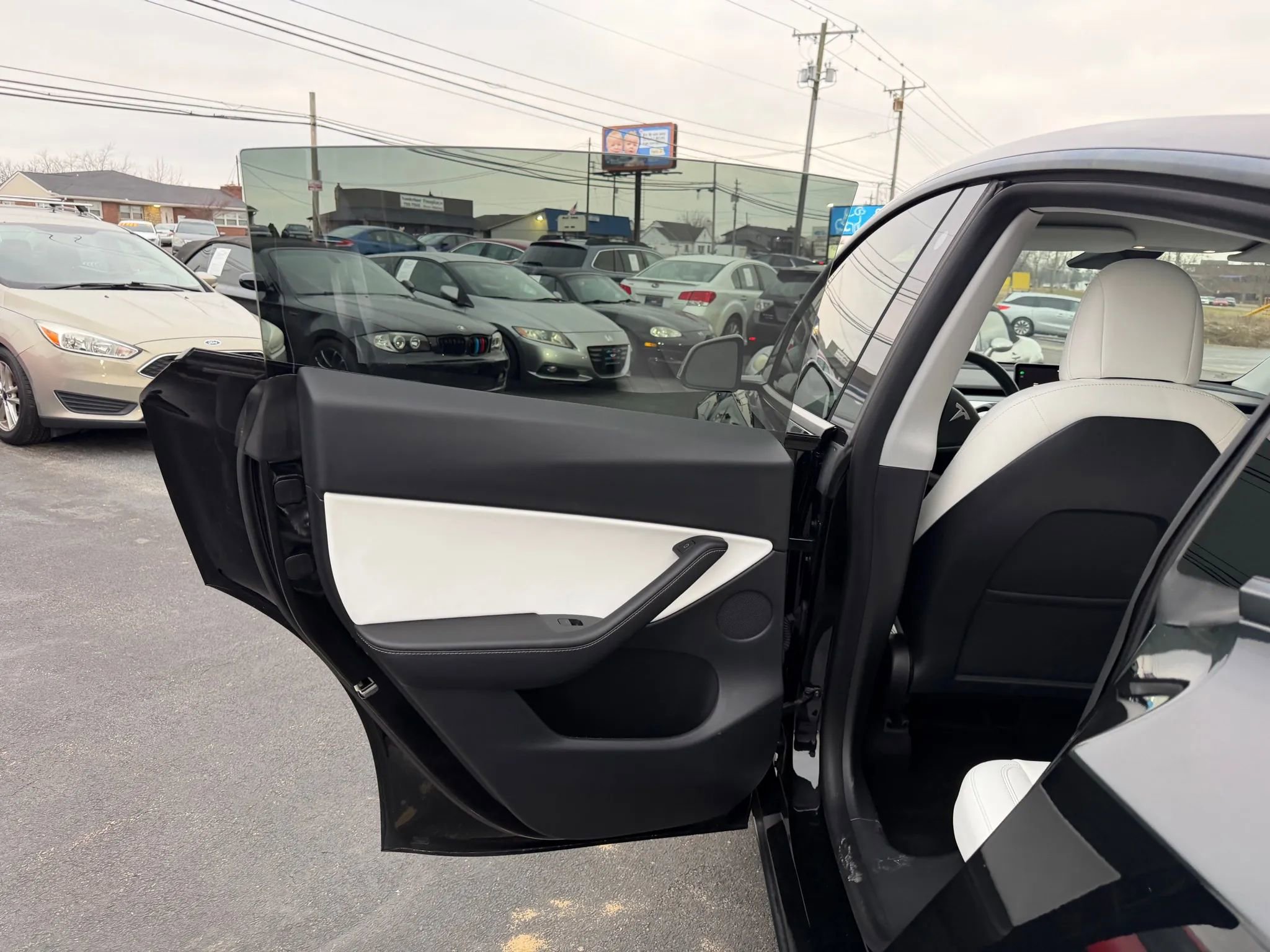 Used 2021 Tesla Model Y Long Range image 43
