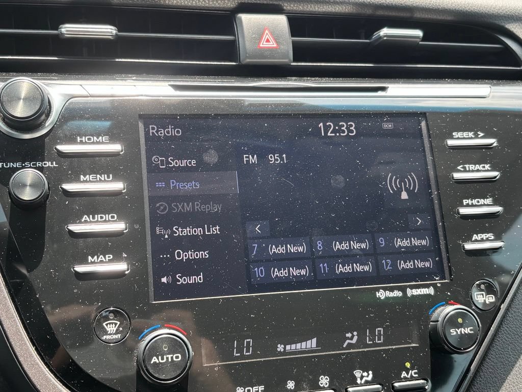 Used 2019 Toyota Camry XSE FWD image 8