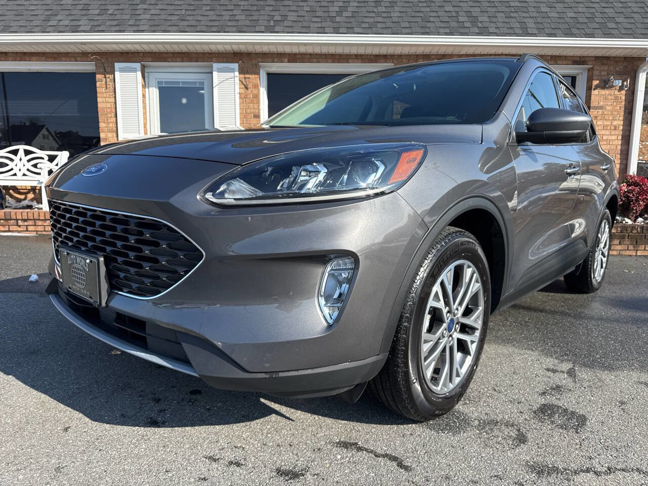 Used 2022 Ford Escape SEL image 34