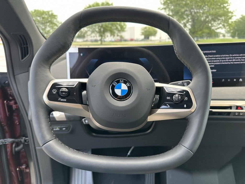 New 2026 BMW iX xDrive60 image 30