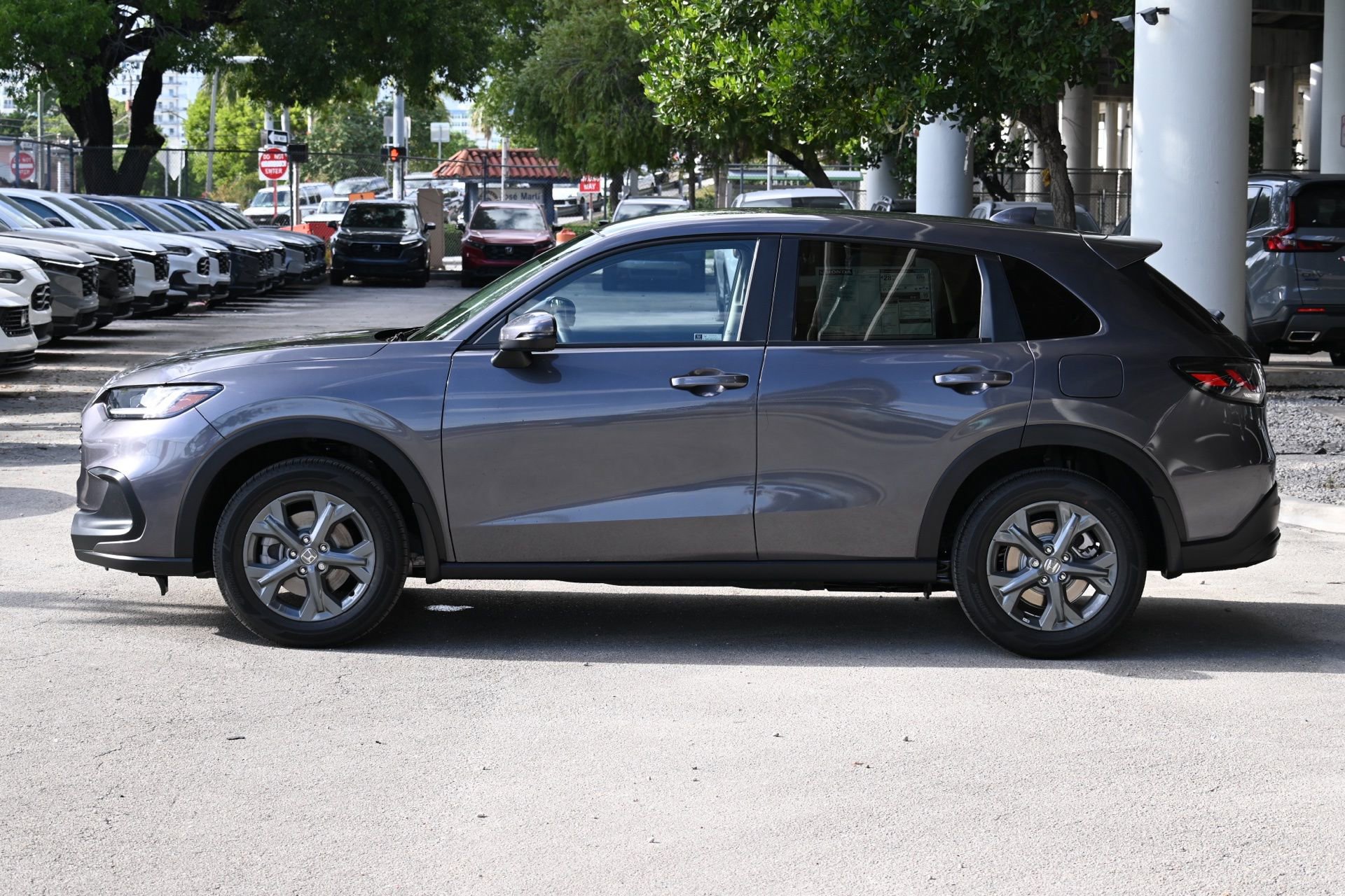 New 2025 Honda HR-V LX image 8