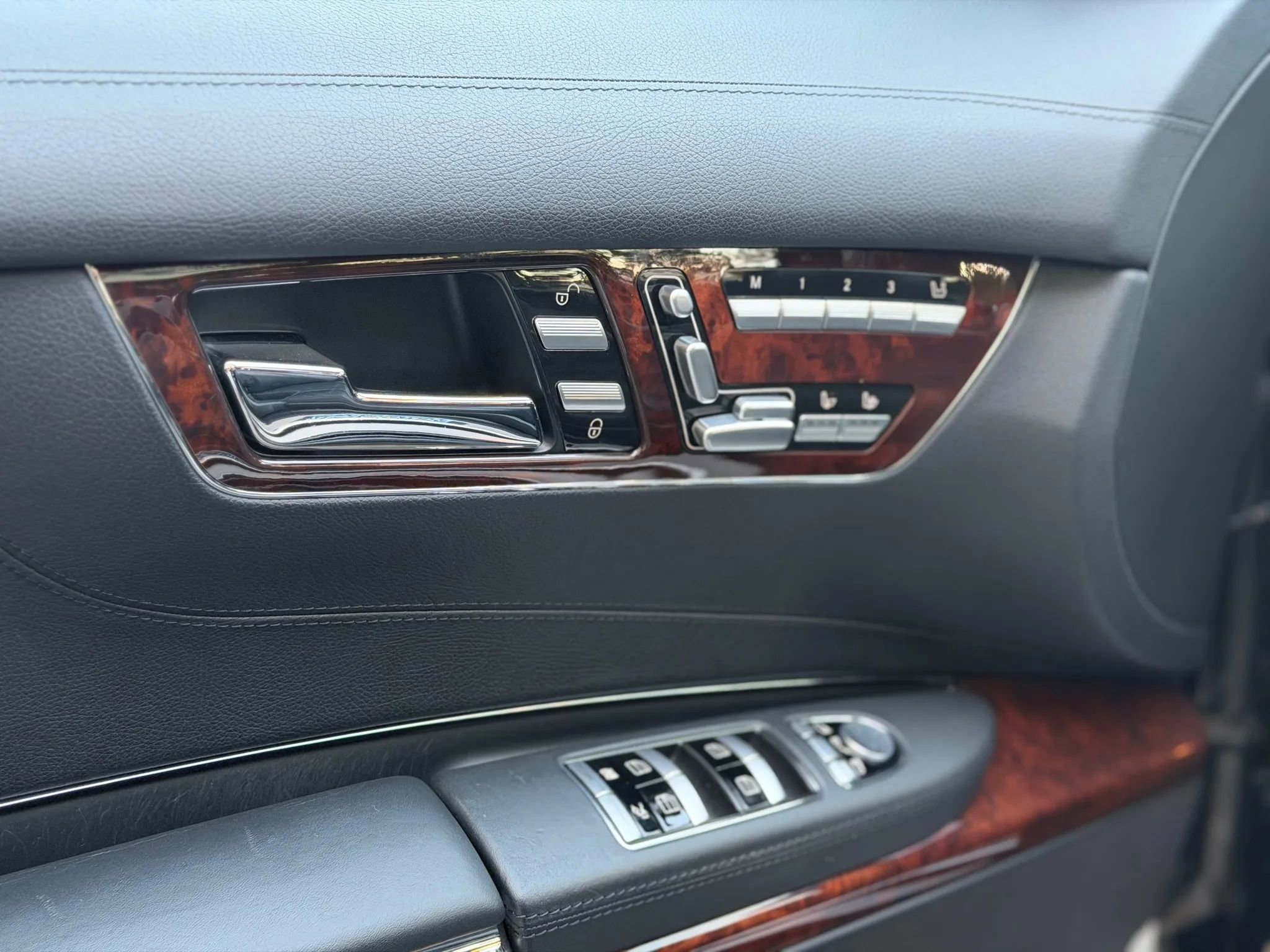 Used 2013 Mercedes-Benz CL 550 CL 550 4MATIC Coupe 2D w/ Sport Pkg Plus One image 12