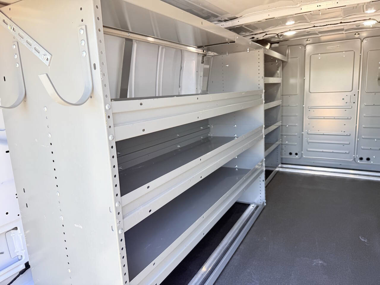 Used 2021 Ford Transit 150 Low Roof RWD image 7