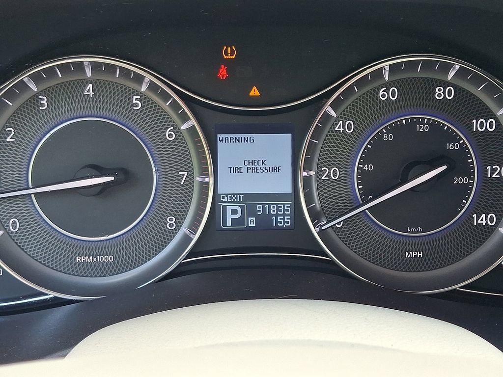 Used 2011 INFINITI QX56 4WD w/ Deluxe Touring Pkg image 21