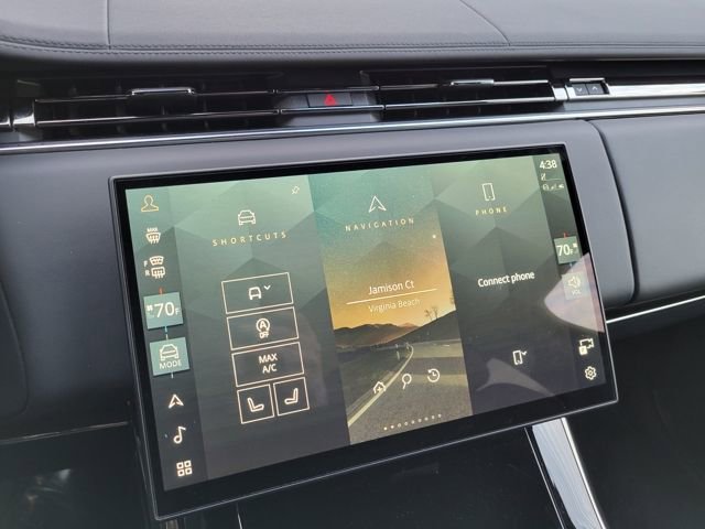 Used 2025 Land Rover Range Rover Sport SE image 32