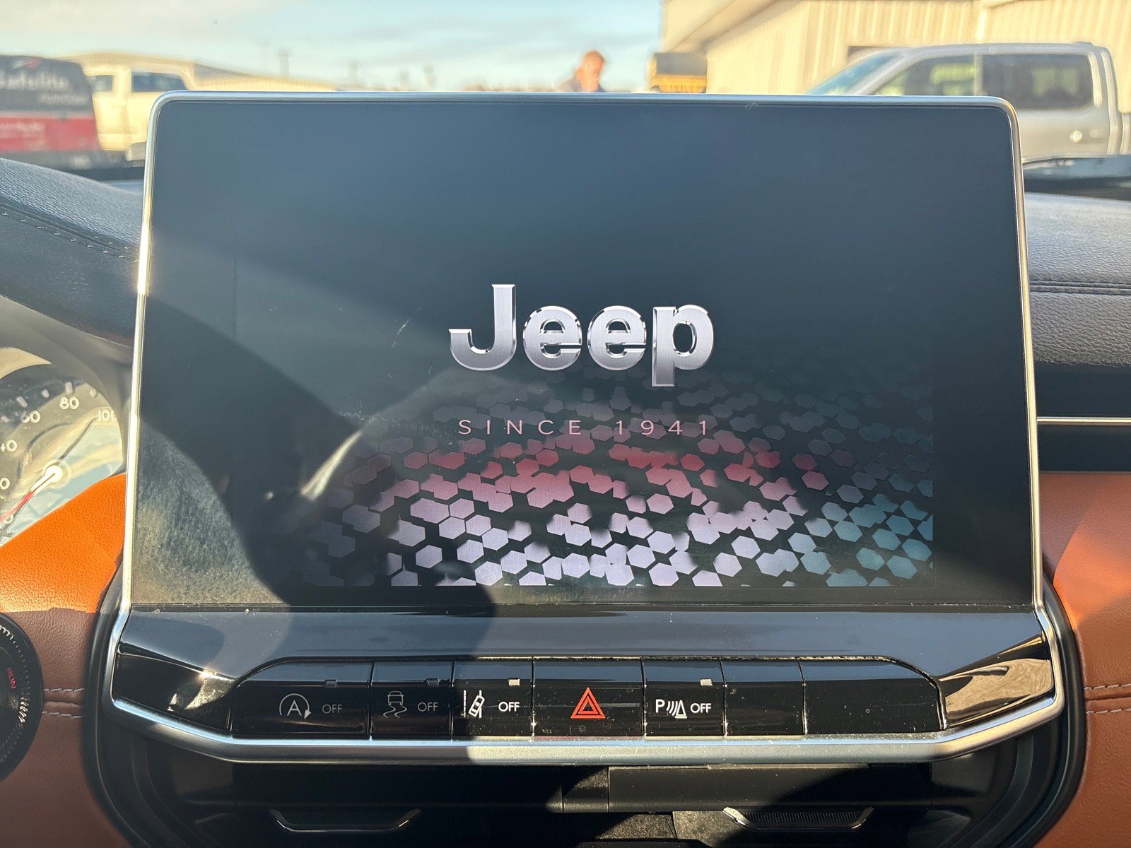 Used 2023 Jeep Compass Limited w/ Elite Group image 18