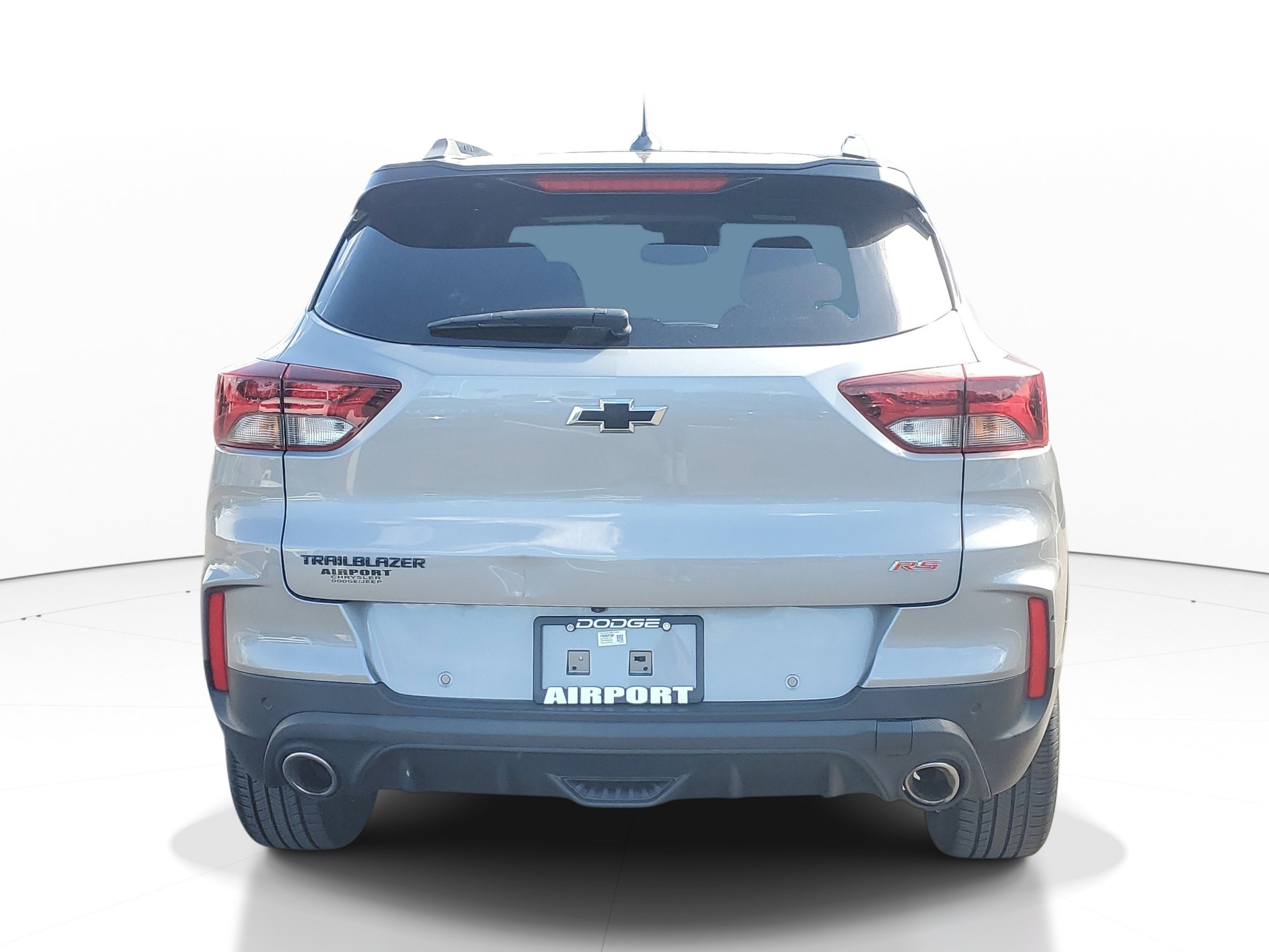 Used 2023 Chevrolet TrailBlazer RS w/ Sun and Liftgate Package FWD image 6