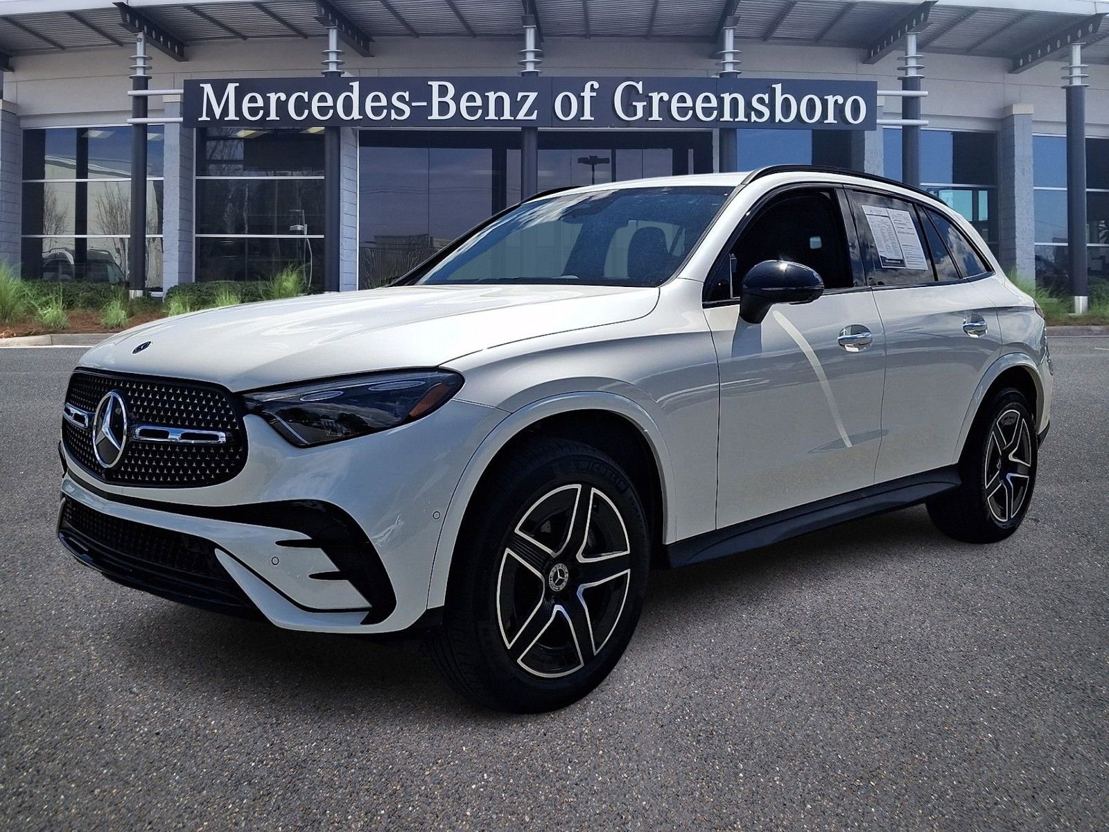 Certified 2023 Mercedes-Benz GLC 300 4MATIC image 3