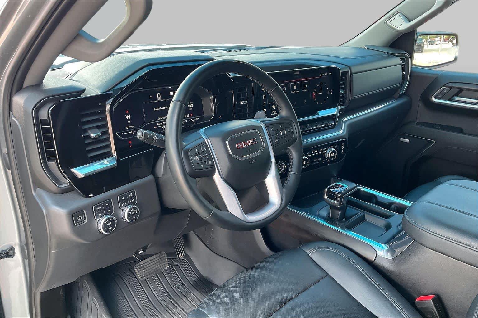 Used 2023 GMC Sierra 1500 SLT w/ SLT Premium Package AWD/4WD image 17