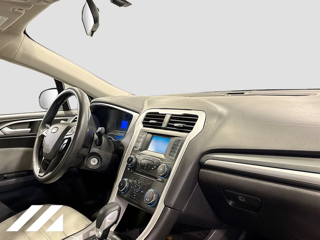 Used 2015 Ford Fusion S FWD image 27