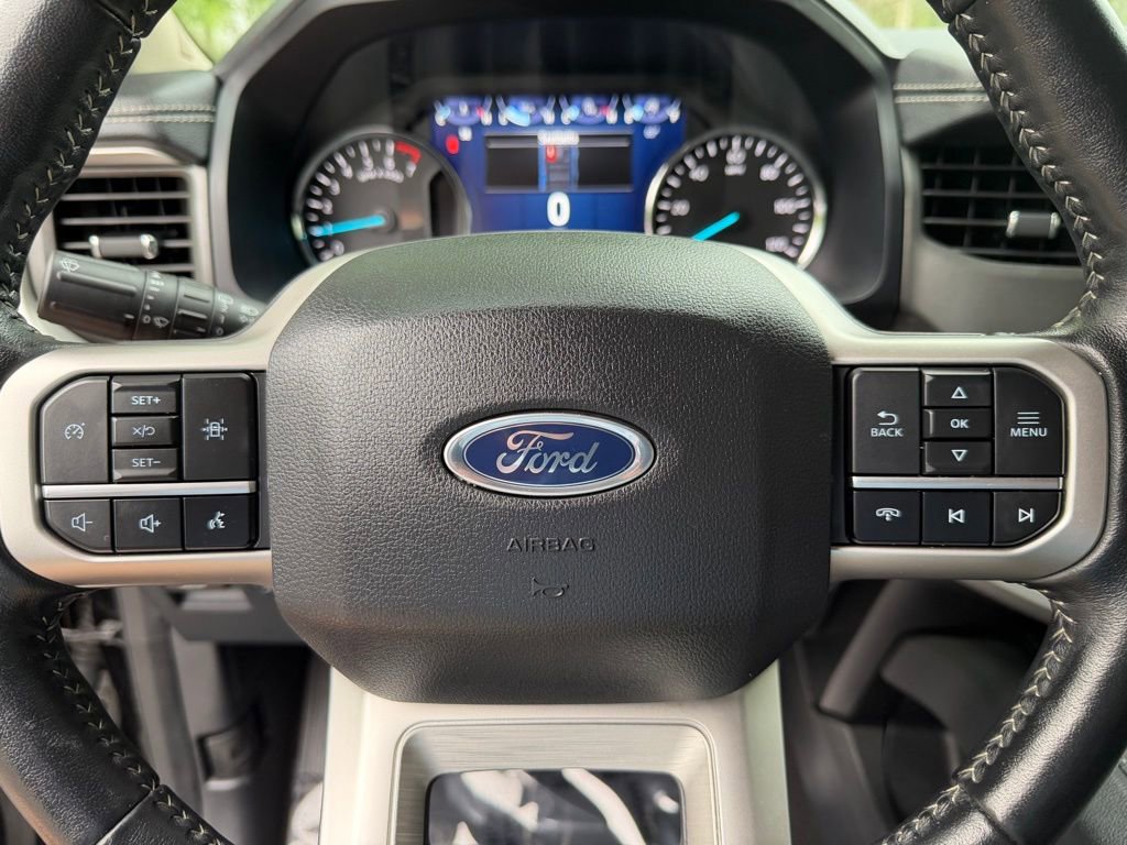 Used 2024 Ford Expedition XLT image 24