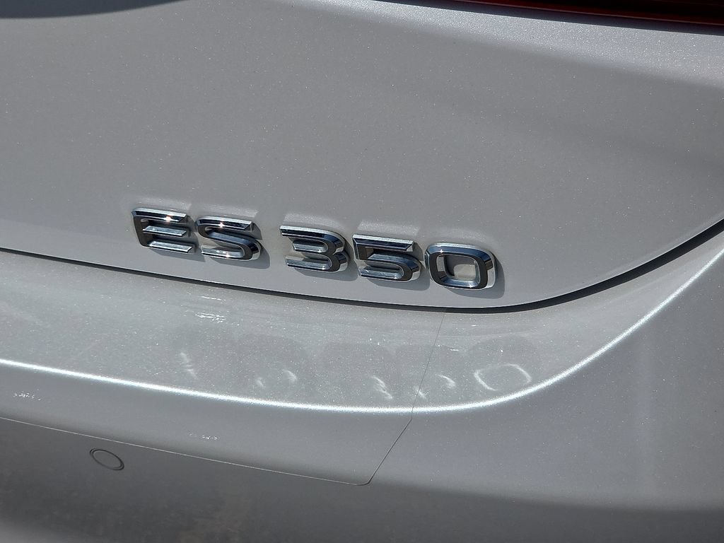 Used 2025 Lexus ES 350 w/ Premium Package FWD image 16
