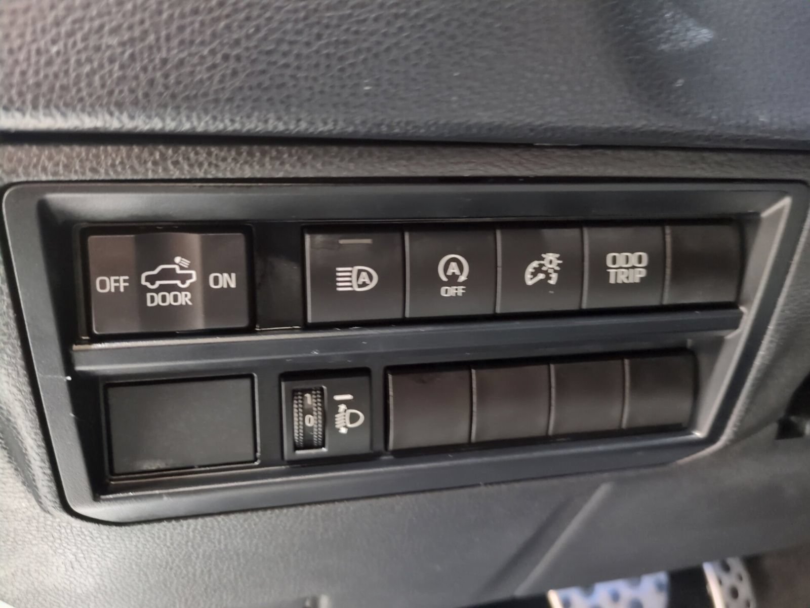 Used 2024 Toyota Tundra SR5 w/ TRD Off-Road Package AWD/4WD image 19