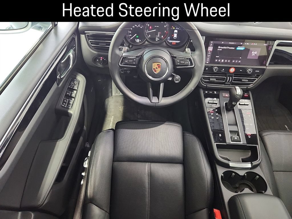Certified 2026 Porsche Macan AWD/4WD image 12