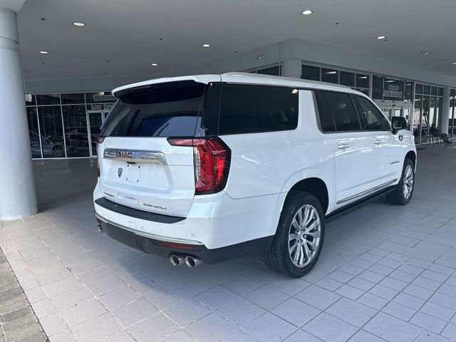 Used 2022 GMC Yukon XL Denali w/ Advanced Technology Package AWD/4WD image 37