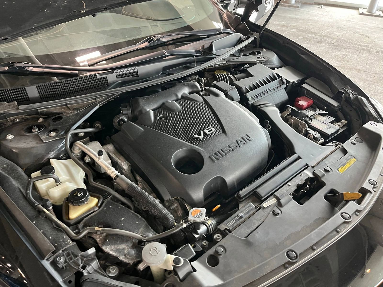 Used 2022 Nissan Maxima SR w/ Sport Mat Group FWD image 13