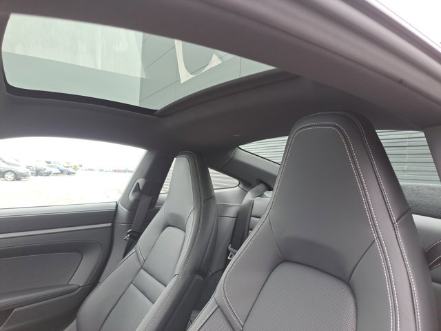 Used 2026 Porsche 911 Carrera image 35