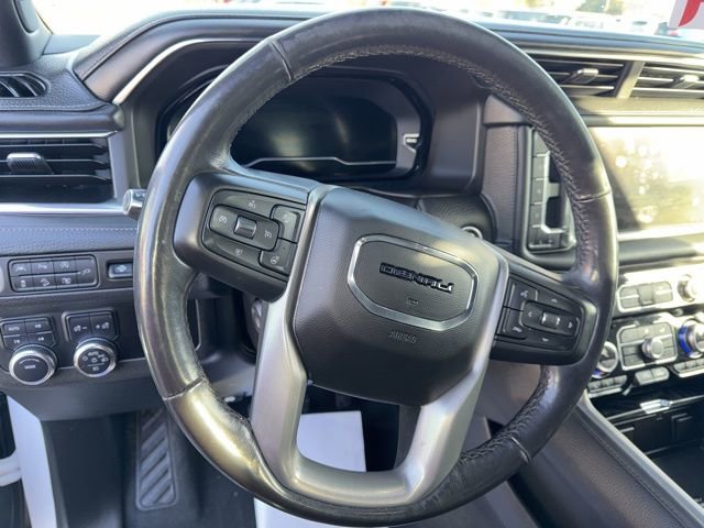 Used 2022 GMC Yukon XL Denali image 18