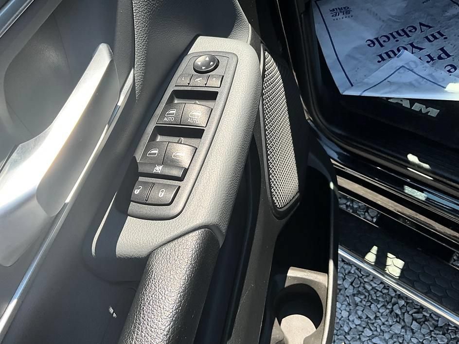 Used 2020 RAM 1500 Big Horn AWD/4WD image 14