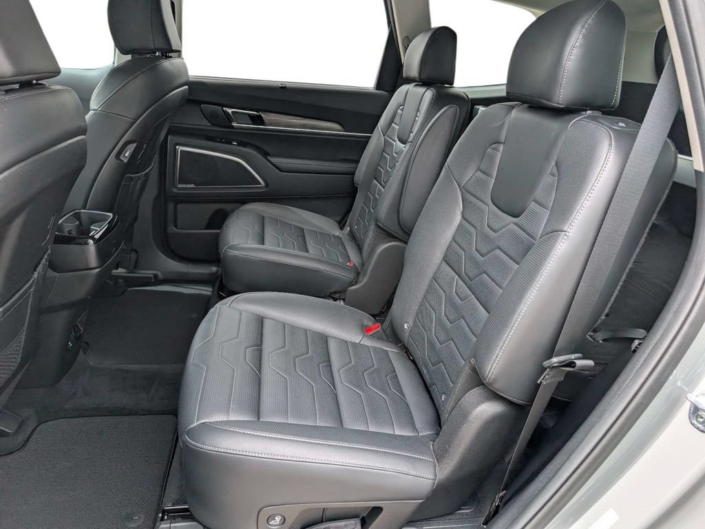 Certified 2022 Kia Telluride SX w/ SX Prestige Package AWD/4WD image 18
