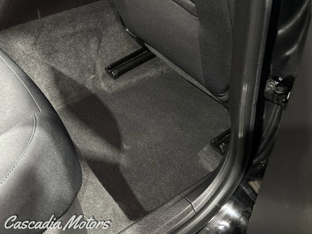 Used 2017 Chevrolet Volt LT w/ Comfort Package FWD image 25