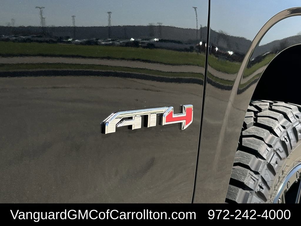 New 2026 GMC Yukon AT4 w/ AT4 Premium Plus Package image 9