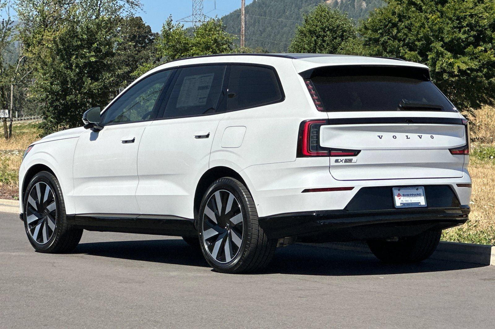 New 2026 Volvo EX90 Ultra AWD/4WD image 5