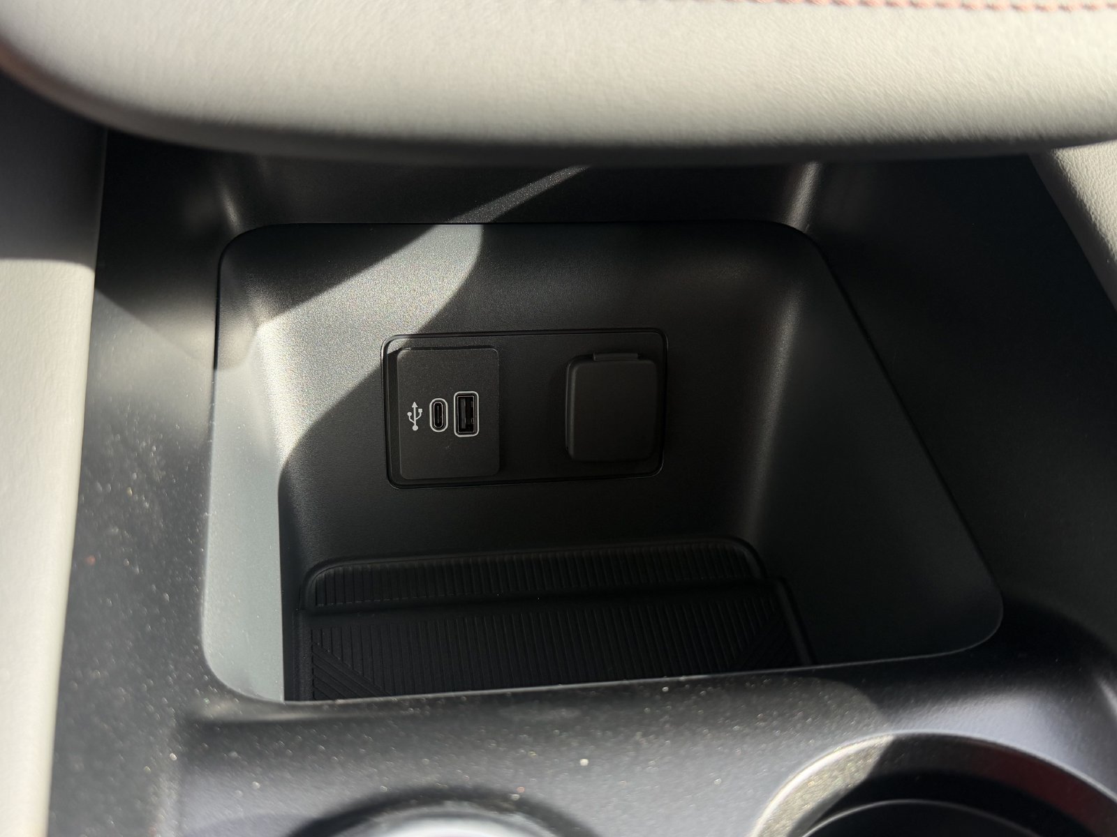 New 2027 Ford Explorer Active w/ Active Comfort Package RWD image 18