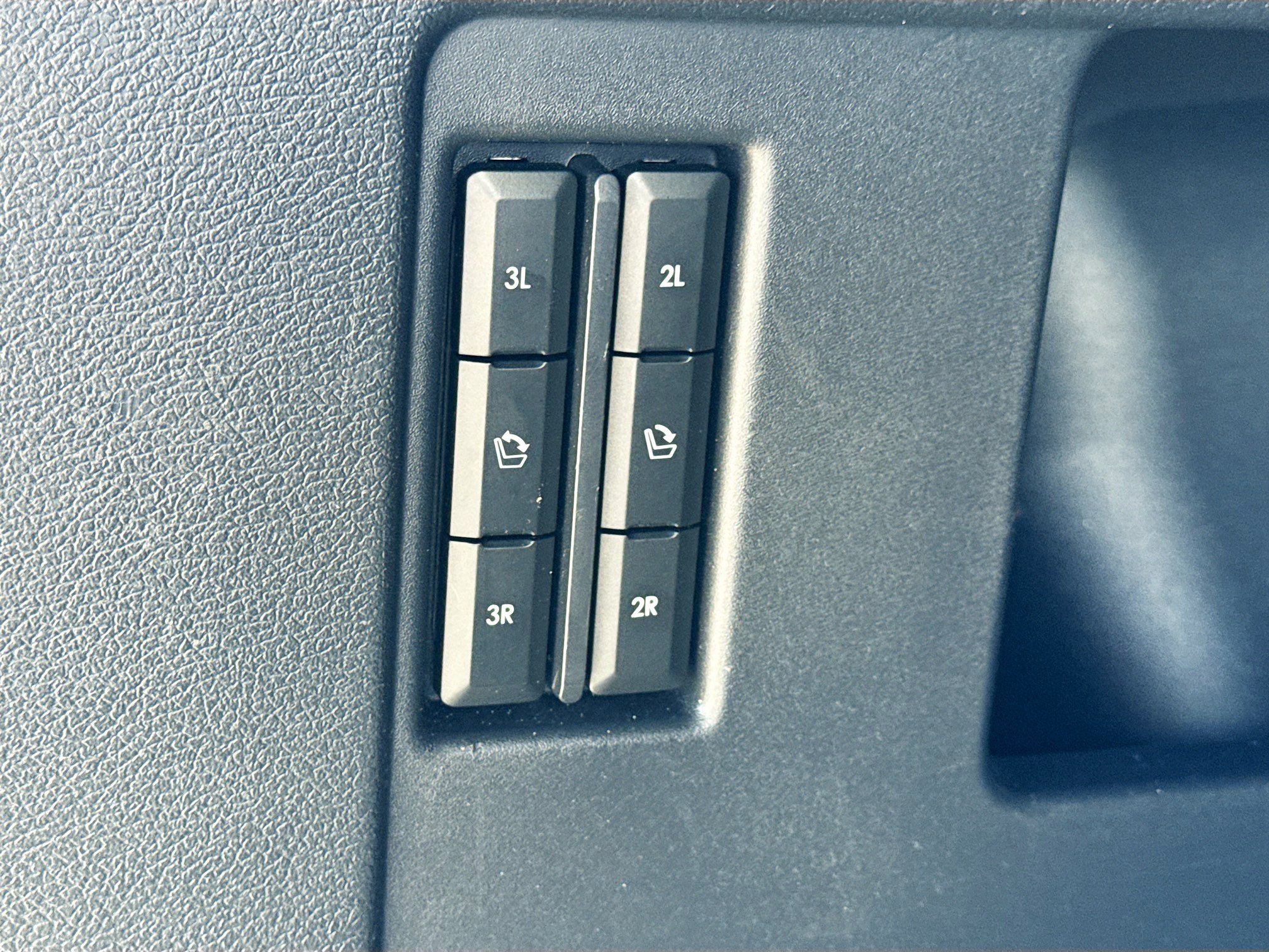 Used 2022 Lincoln Navigator Reserve AWD/4WD image 12