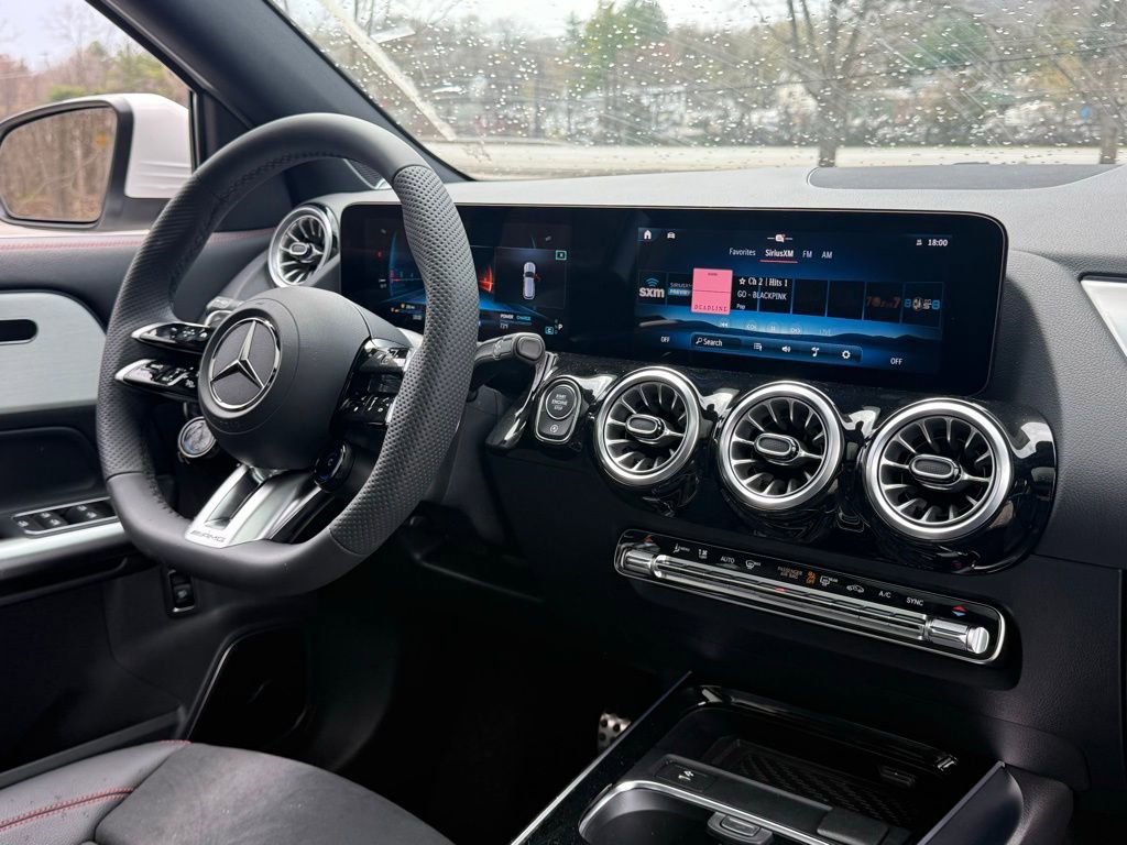 New 2026 Mercedes-Benz GLA 35 AMG 4MATIC image 33