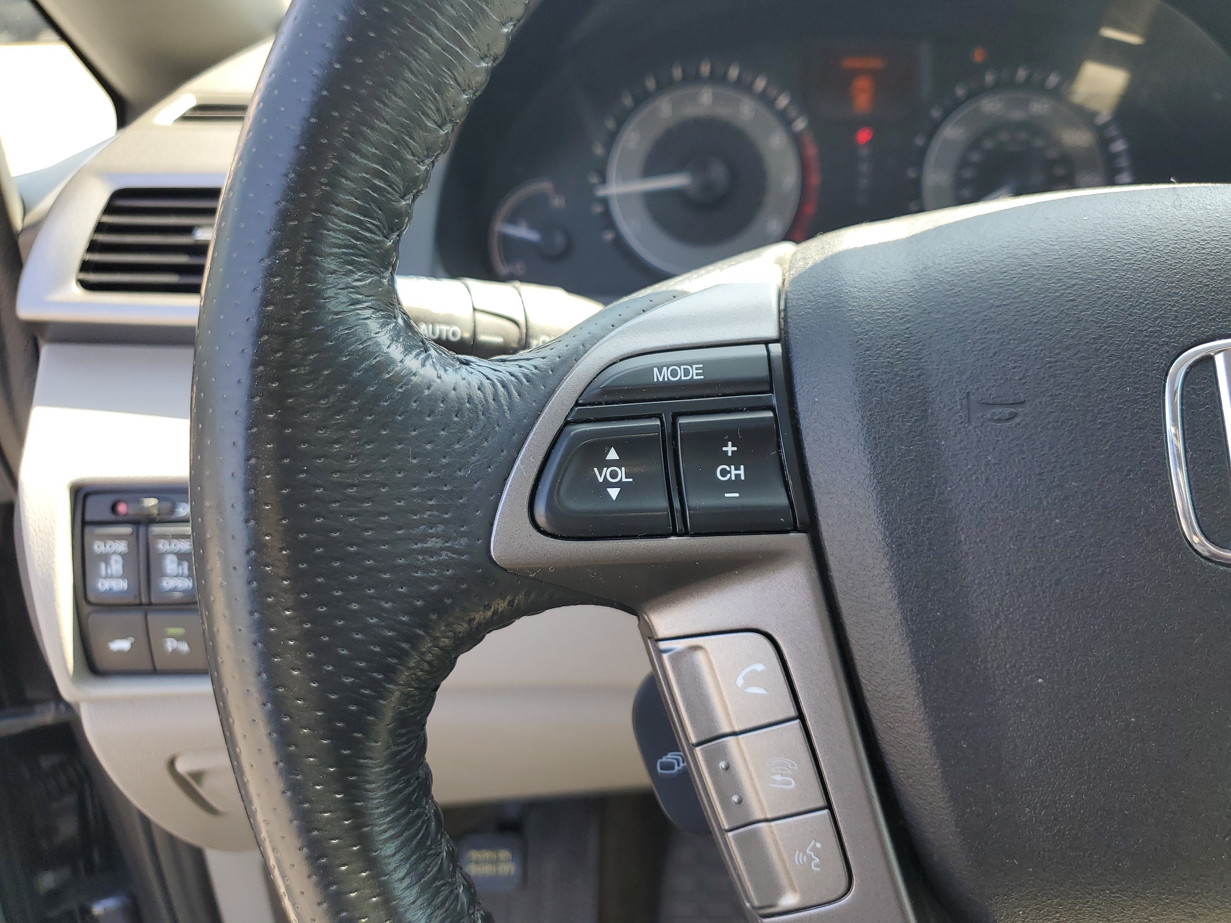 Used 2014 Honda Odyssey Touring image 26