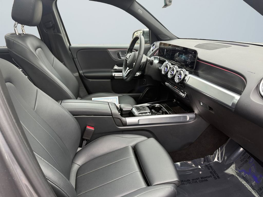 Used 2021 Mercedes-Benz GLB 250 4MATIC image 15